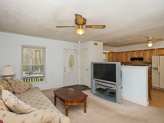 2nd image of 346 South Dr