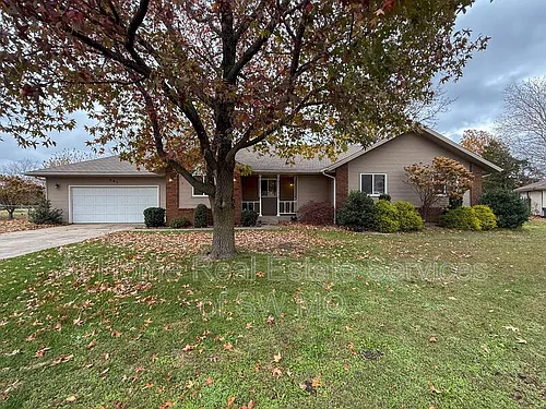 201 W Sally Ln Photo 1