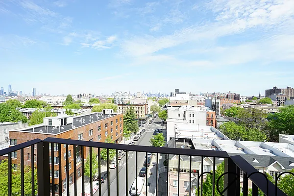 Rented by Rennit Inc. | media 2