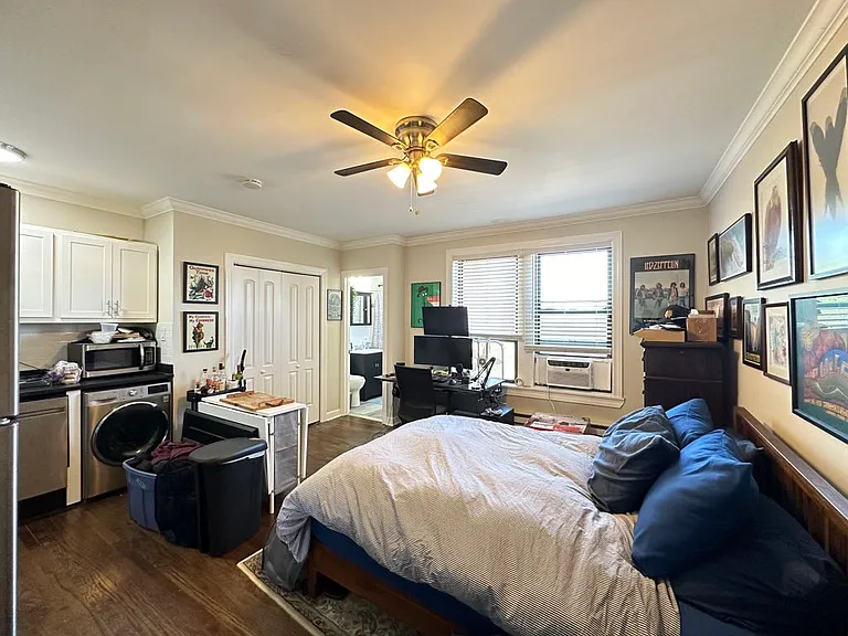 3345 N Marshfield Ave #204 — Photo 9
