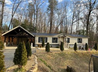 197 Dogwood Cir, Ellijay, GA 30540