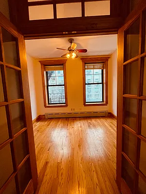 Rented by Myerowtz/Satz Realty Corp | media 27