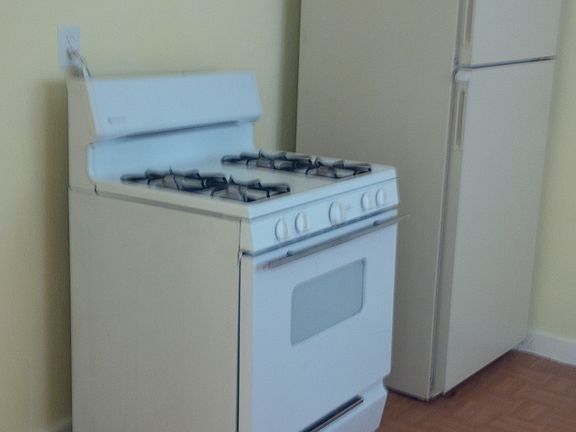 4th image of 4234 W Cesar E Chavez Blvd