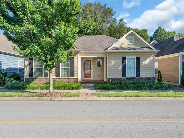 2302 Concord Mill Dr, Smyrna, TN 37167