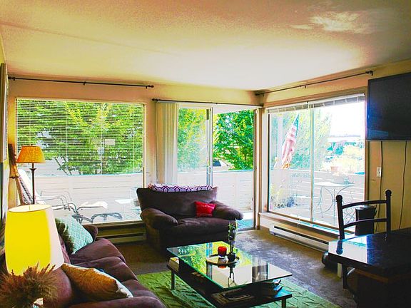 2nd image of 22612 6th Ave S APT 11