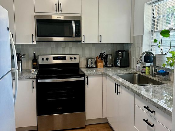5th image of 401 NW 72nd Ave Unit 310