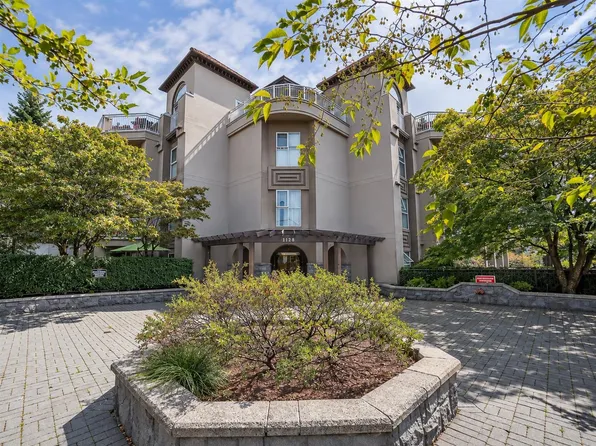 1128 6th Ave #401, New Westminster, BC V3M 6V8