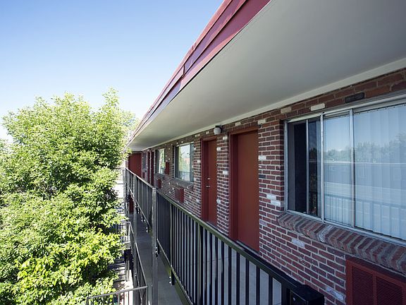 3rd image of 2459 S York St APT 302