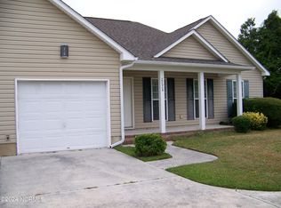 2206 Mayberry Loop Rd #B, Morehead City, NC 28557