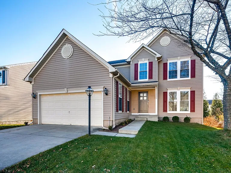 1304 Longbow Rd — Photo 1