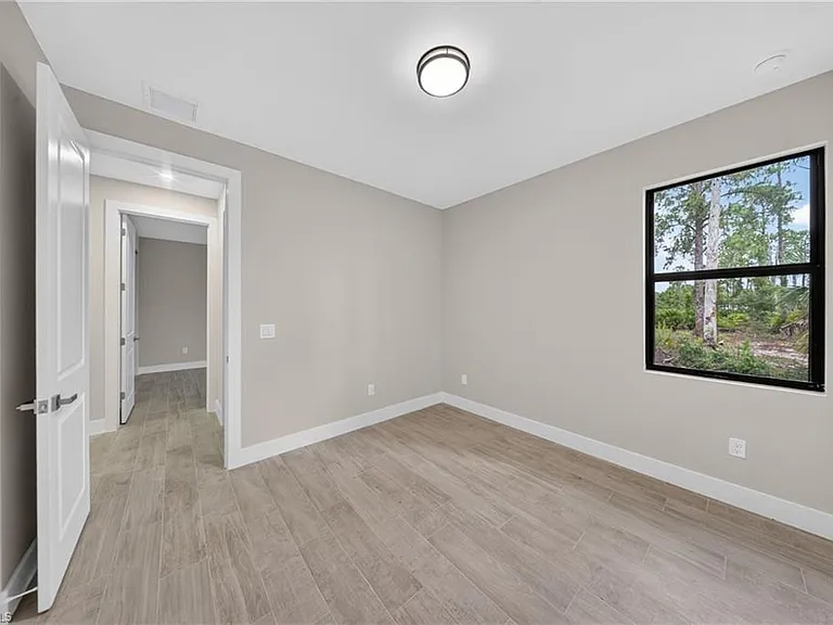 119 Wellington Ave — Photo 30