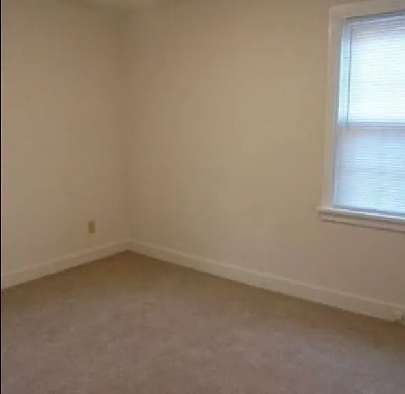 1607 Minefee St — Photo 8