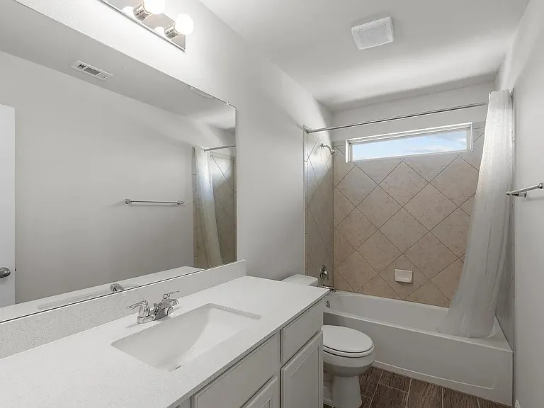 1725 Lakota Ln — Photo 9