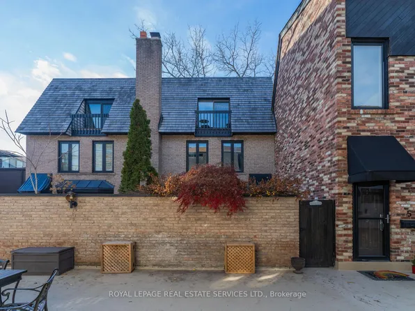 70 Shaftesbury Ave #4, Toronto, ON M4T 1A3