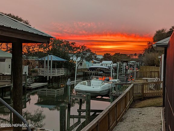 2nd image of 225 PIZARRO Road