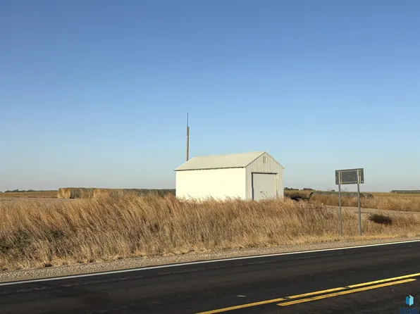 36008 State Highway 26, Orient, SD 57467