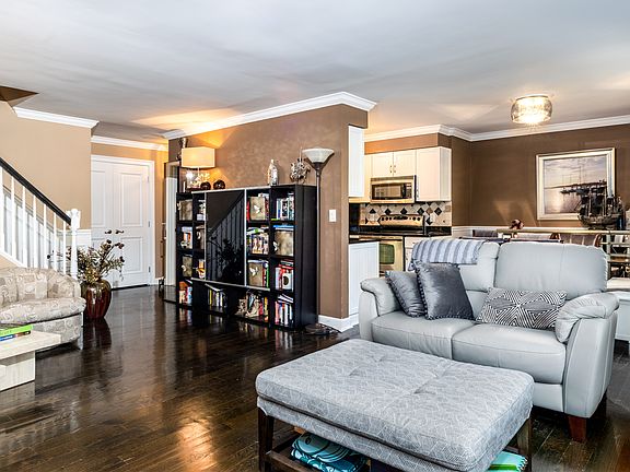 61 Seaview Avenue