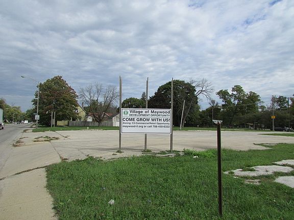 2nd image of 221 N 1st Ave