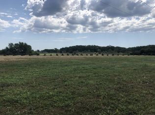 1663 E Calle Colombo St, Columbus, NE 68601