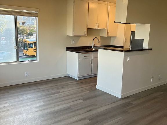 3rd image of 1843 7th St APT 6