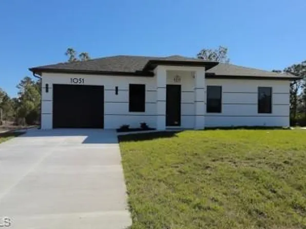 1051 Marine Ave S, Lehigh Acres, FL 33974