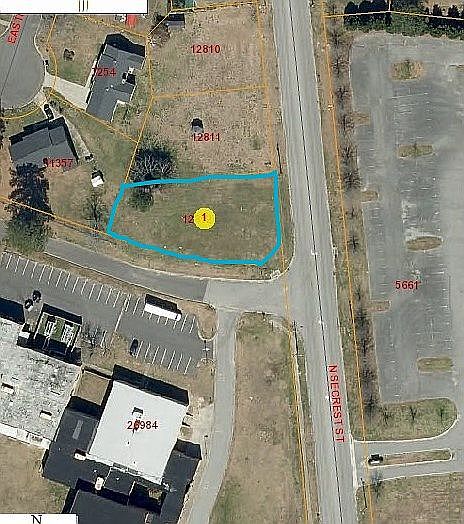 1st image of 410 Eastridge Cir