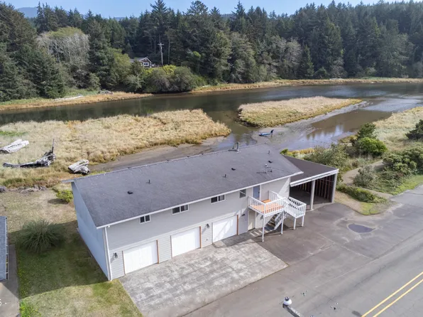 4850 SE 51st St, Lincoln City, OR 97367