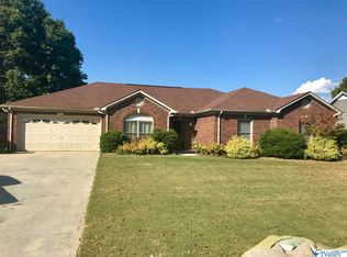 2210 Victoria Dr SW, Decatur, AL 35603