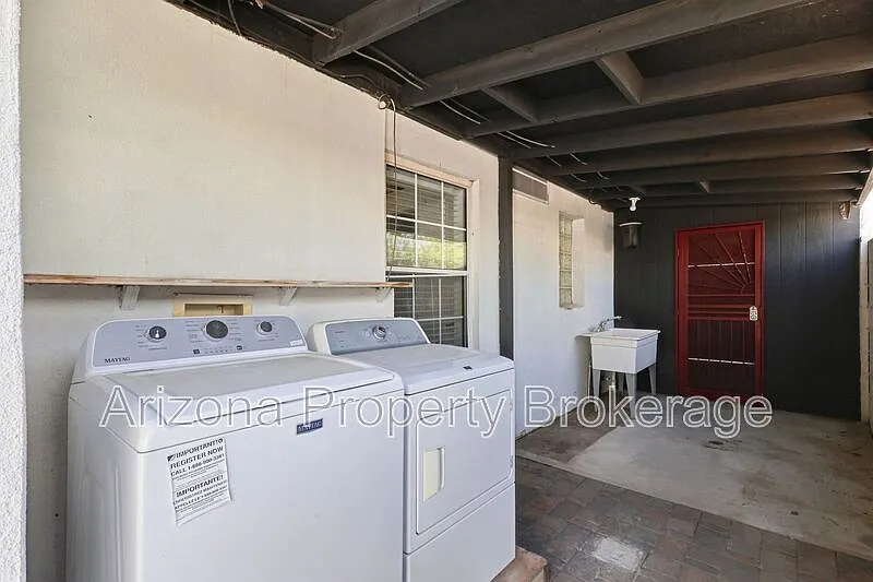 3 bed, 2.5 bath, 1098 sqft, $2,695 — Photo 4