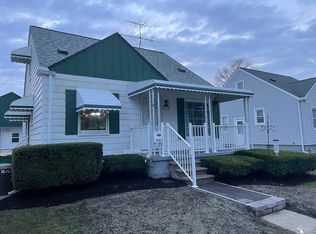 1131 Bentley Dr, Monroe, MI 48162