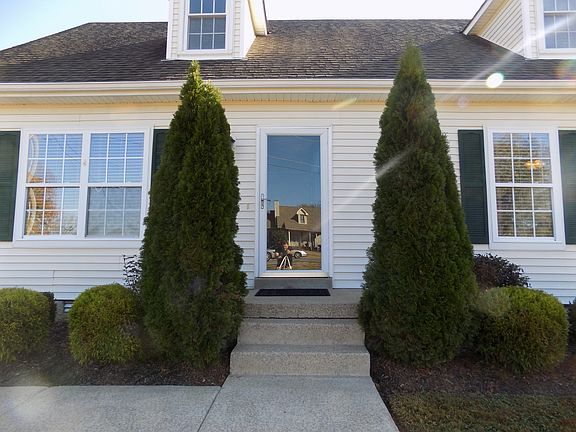 2nd image of 5915 All Saints Pl
