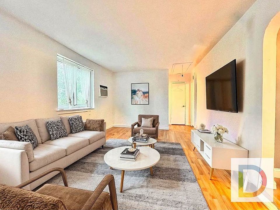 2nd image of 247-77 77th Cres Floor 2