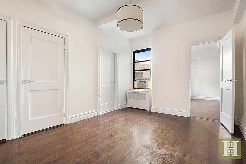2nd image of 157-163 E 72nd St #15J