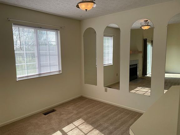 5th image of 1146 Bay Harbour Cir