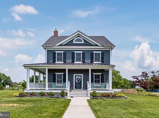 1316 Officers Row, Delaware City, DE 19706