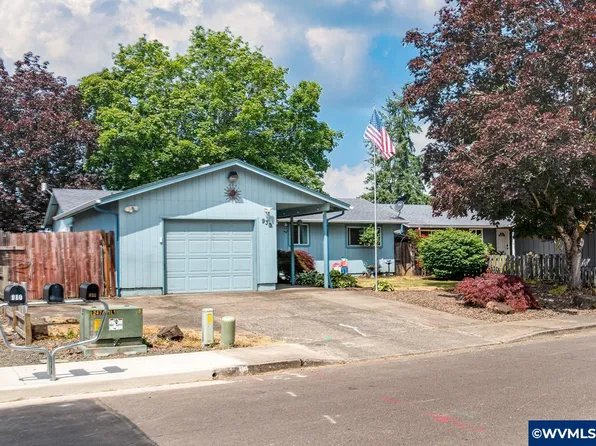 930 W Airway Rd, Lebanon, OR 97355