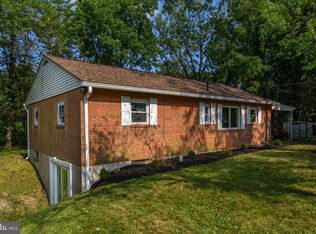 1129 Pleasant Rd, Harrisburg, PA 17111