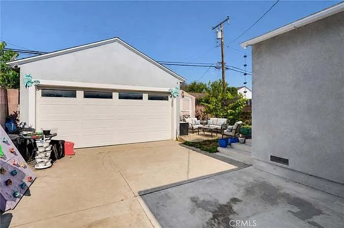 4219 Pixie Ave — Photo 8