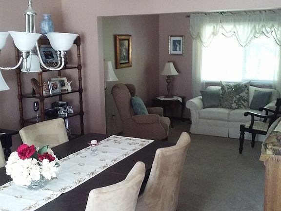 3rd image of 5421 Westmoreland Ct