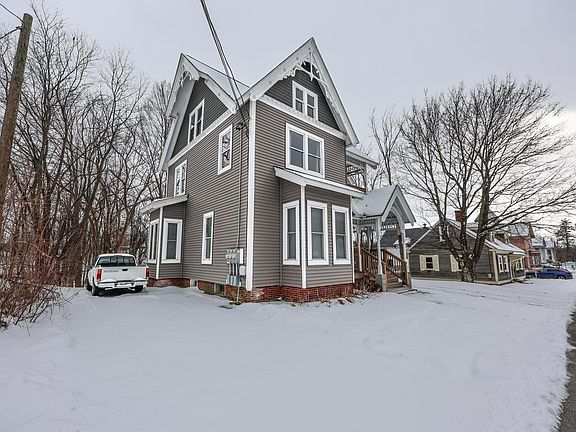 3rd image of 40 W Main St