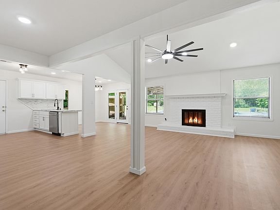 5th image of 7507 S Pinewood Dr