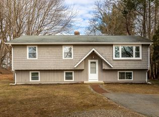 128 Old Hebron Rd, Colchester, CT 06415