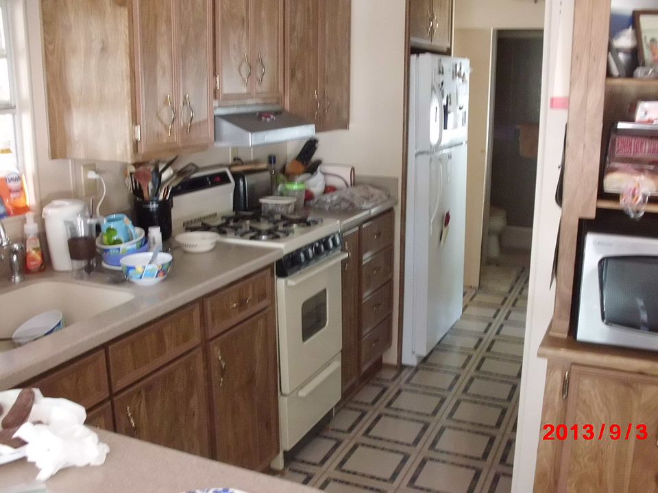 2nd image of 9 Bourne Ave #P10