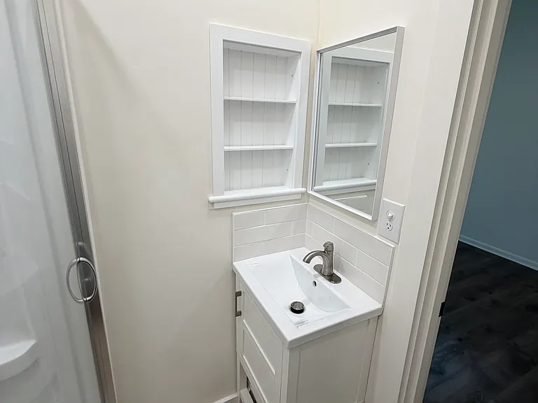 1911 N Kilpatrick St #10 — Photo 9