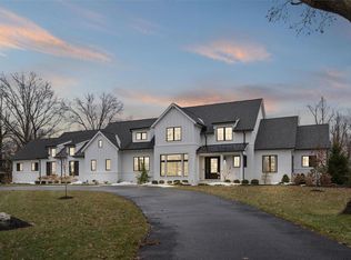 11600 Clayton Rd, Saint Louis, MO 63131