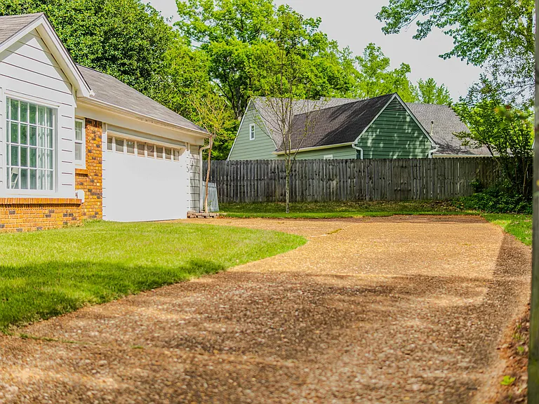 7969 Cross Ridge Dr — Photo 22
