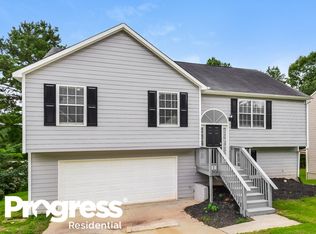 667 Fair Harbor Dr, Lithonia, GA 30058