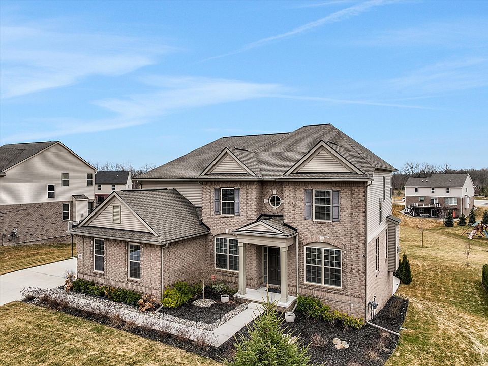 1st image of 370 Eden Prairie Dr