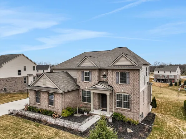 370 Eden Prairie Dr, Oakland, MI 48363