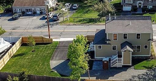 5th image of 390 Merrimac St